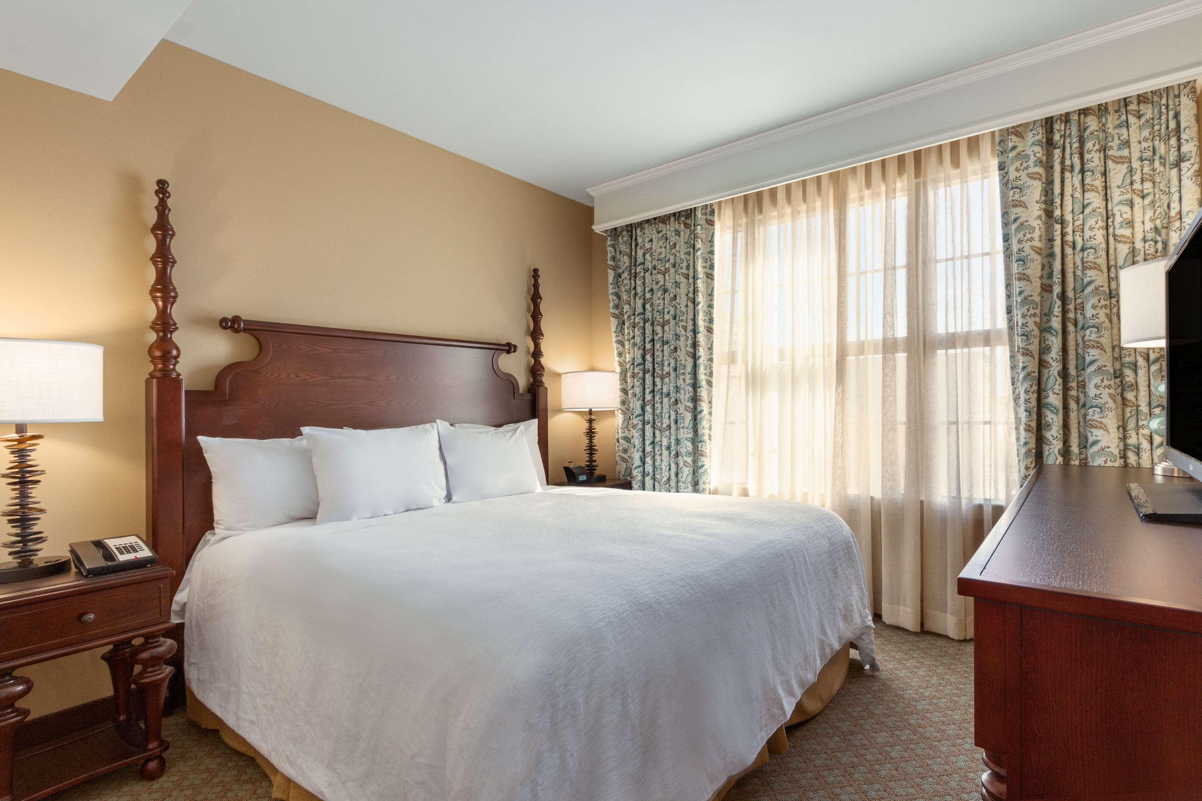Embassy Suites Savannah Historic District מראה חיצוני תמונה