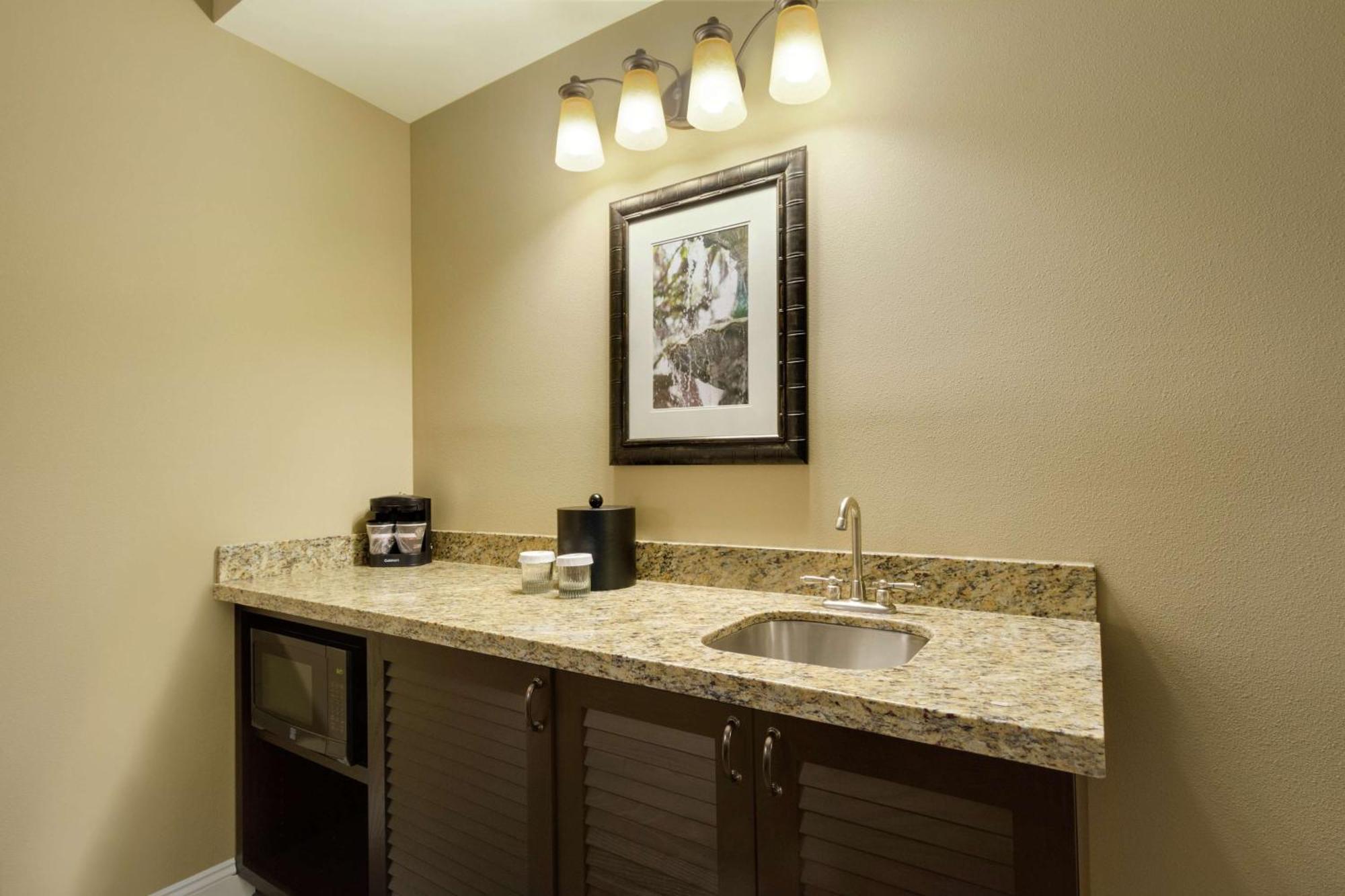 Embassy Suites Savannah Historic District מראה חיצוני תמונה