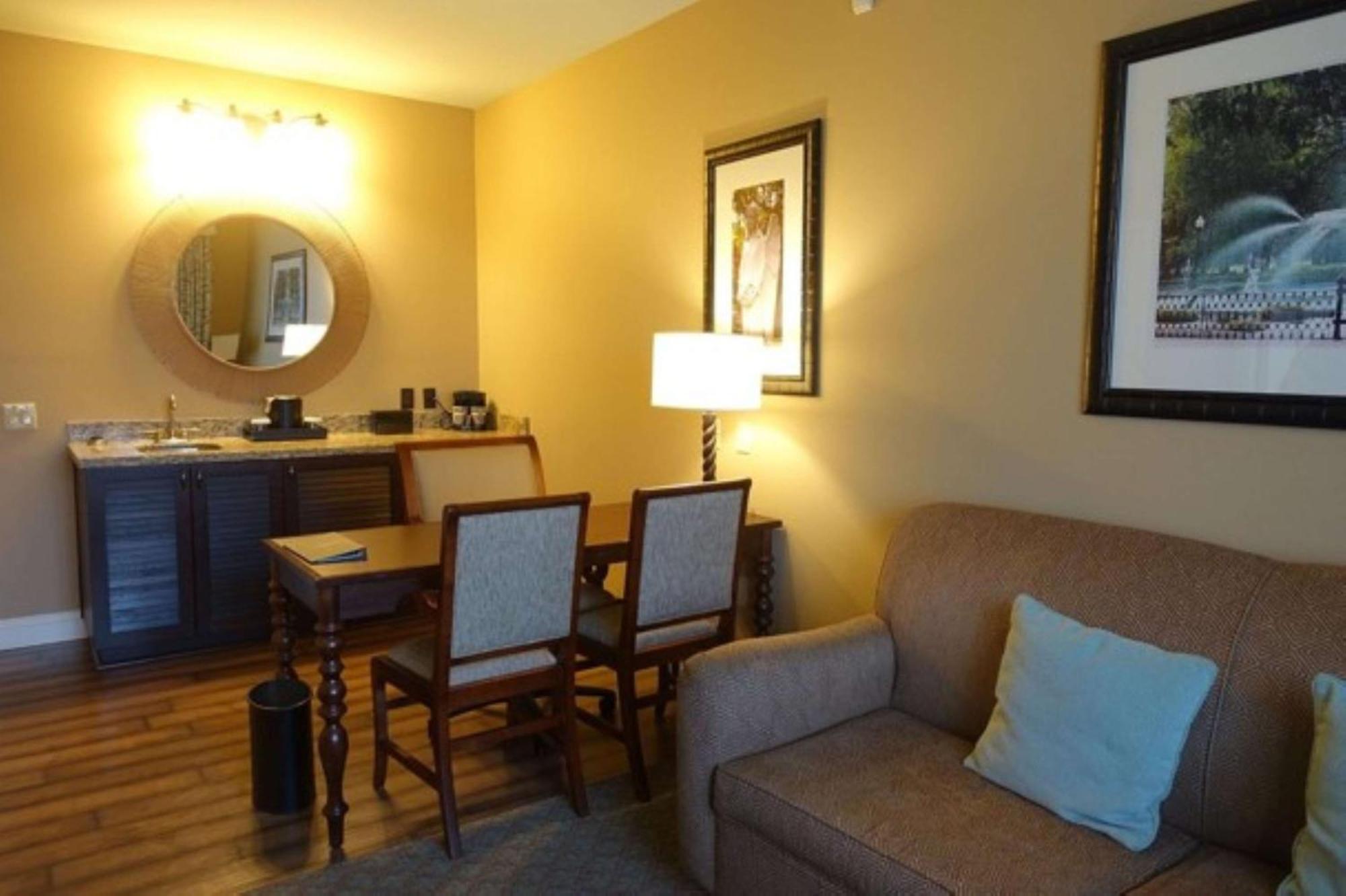 Embassy Suites Savannah Historic District מראה חיצוני תמונה