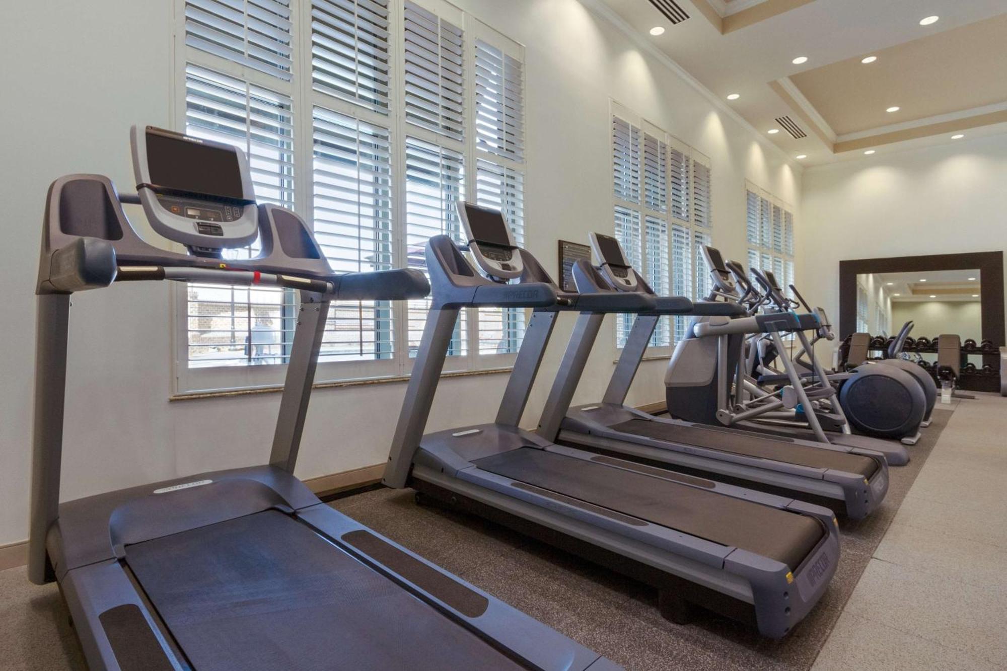 Embassy Suites Savannah Historic District מראה חיצוני תמונה