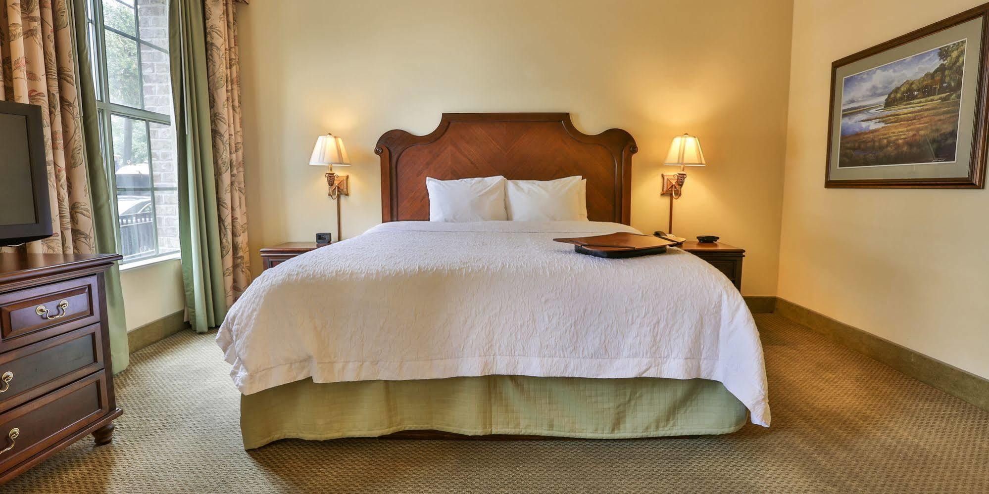 Embassy Suites Savannah Historic District מראה חיצוני תמונה