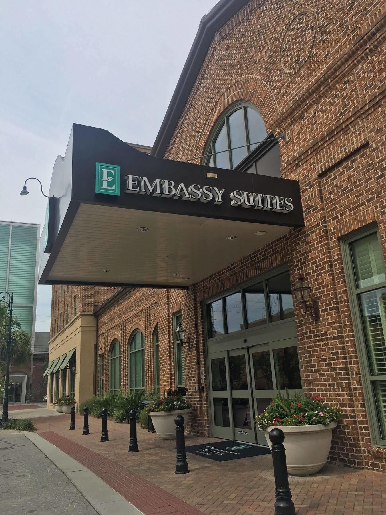 Embassy Suites Savannah Historic District מראה חיצוני תמונה